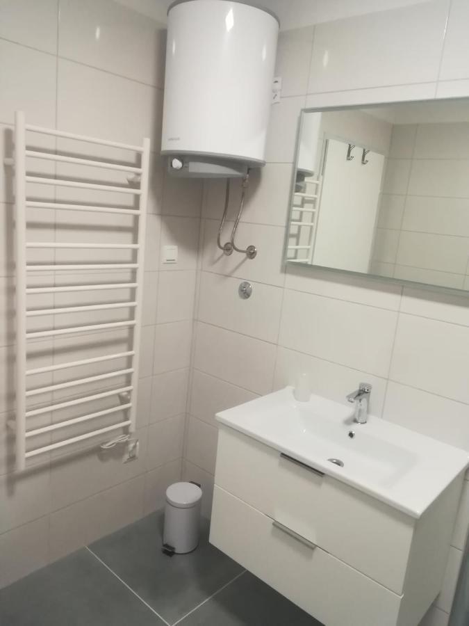 Apartments Vukas Lumbarda Eksteriør billede